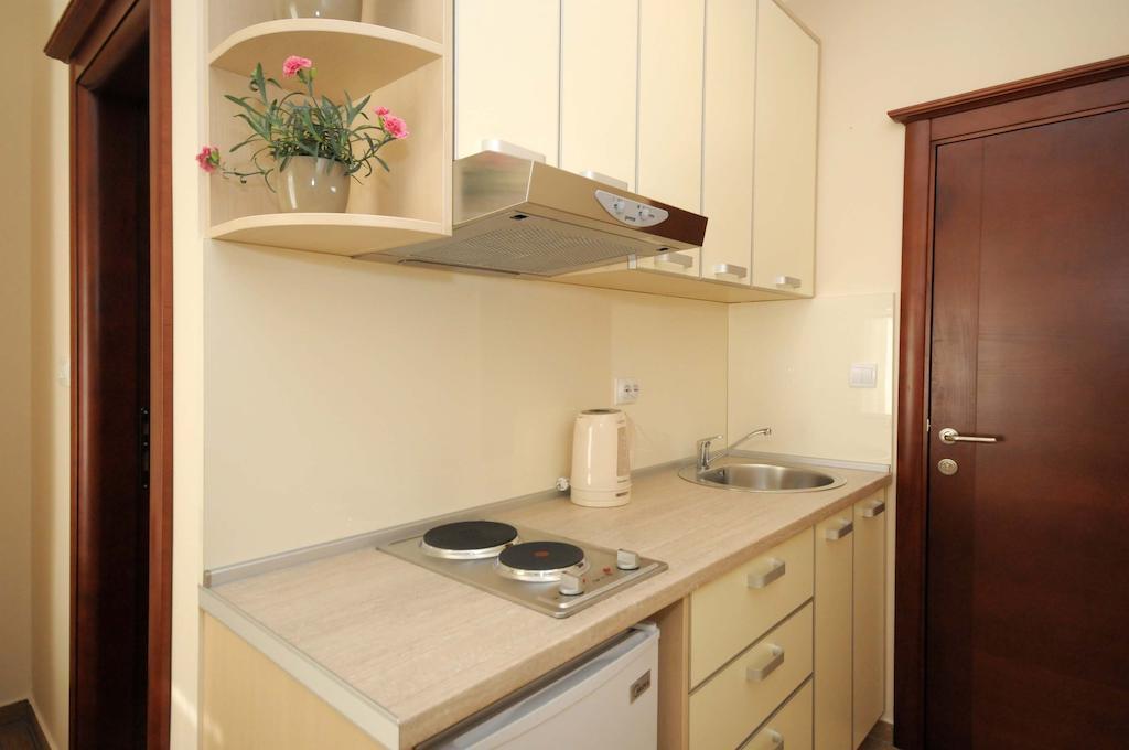 Apartments Royal Будва Екстер'єр фото