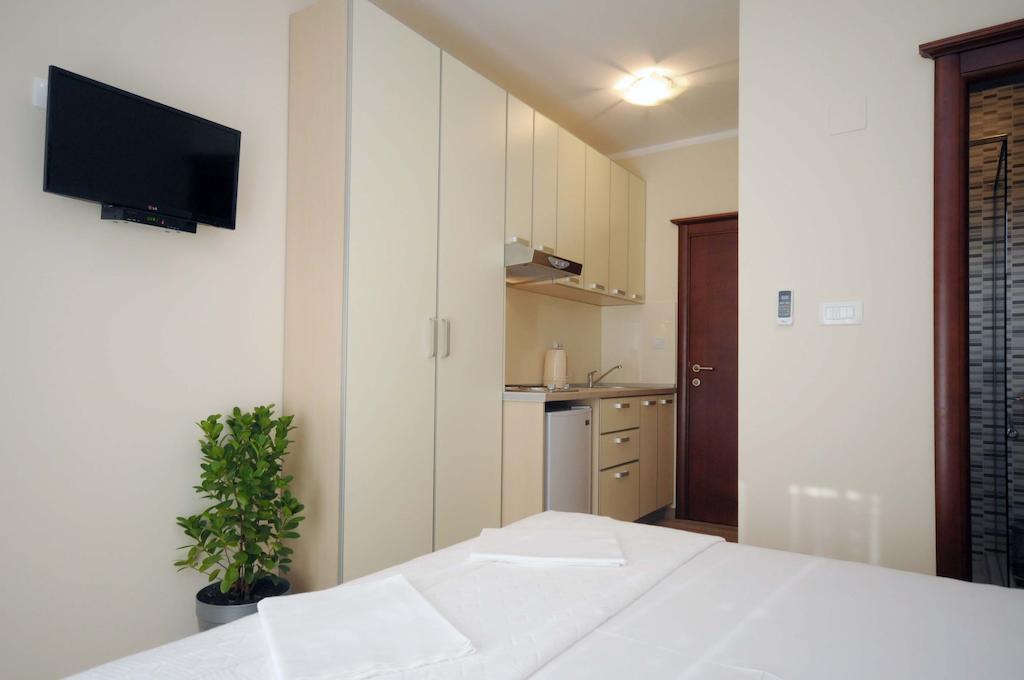 Apartments Royal Будва Екстер'єр фото