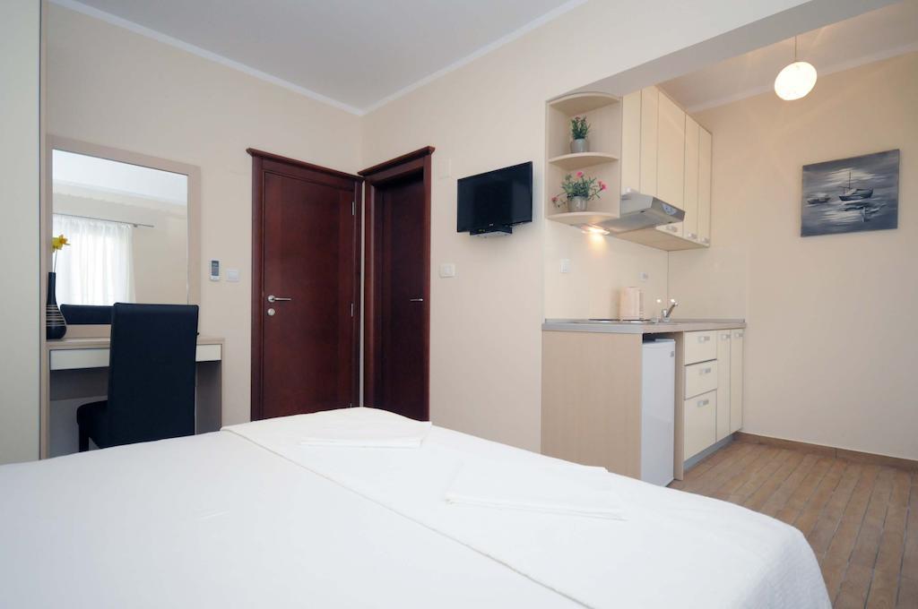 Apartments Royal Будва Екстер'єр фото